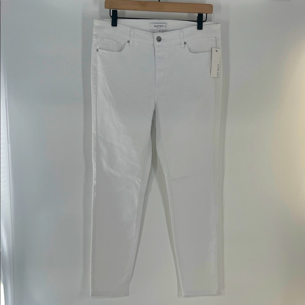 Ellen Tracy Denim White Straight Pants Jeans Size 12 Gently Used